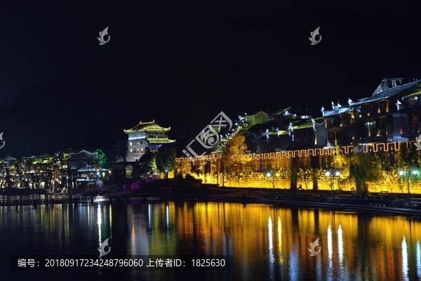 凤凰古镇夜景