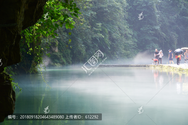 水雾轻舞