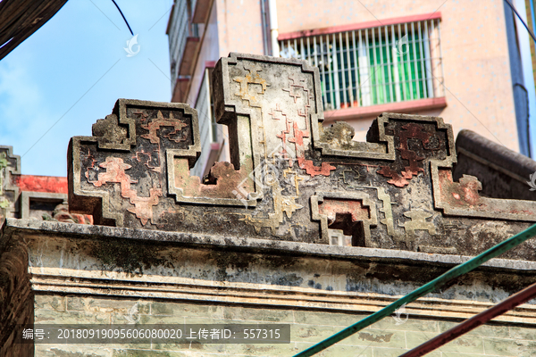 古代建筑构件山墙镂空灰塑