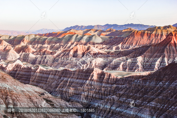 五彩山