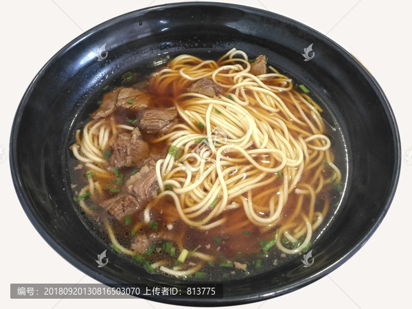 美食红汤牛肉面