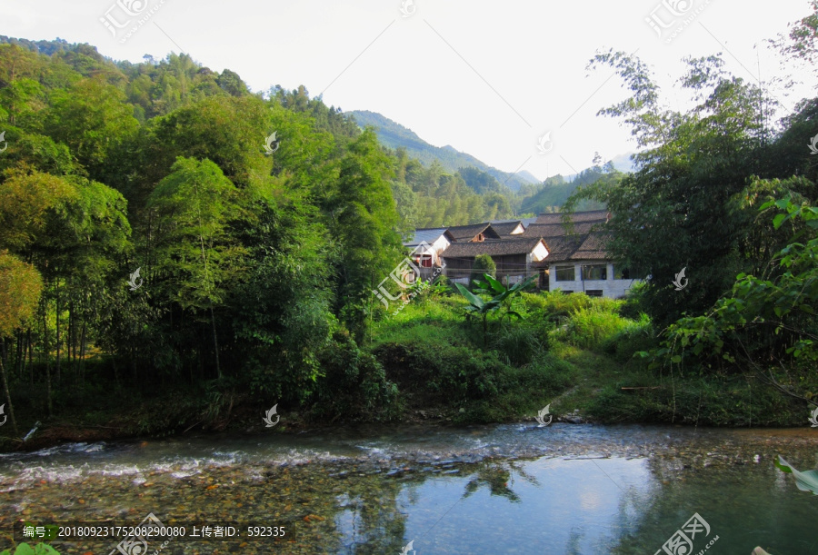 小溪山区