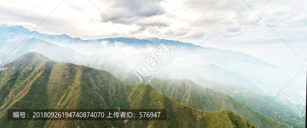 山川云雾