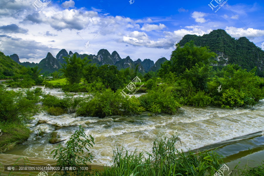 山水河流风景