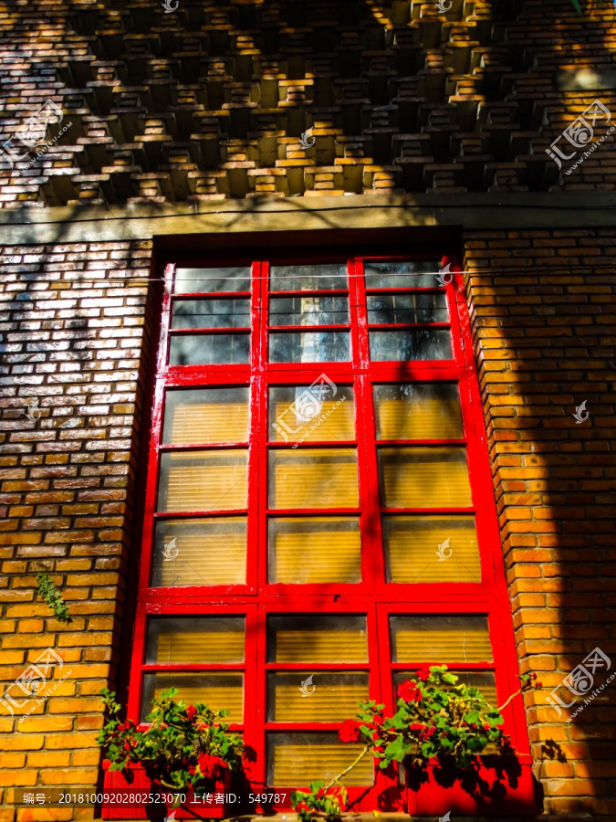红砖厂创意园窗户