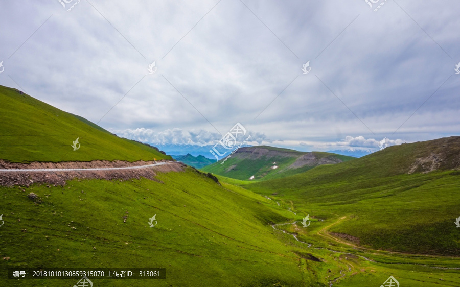 新疆天山美景