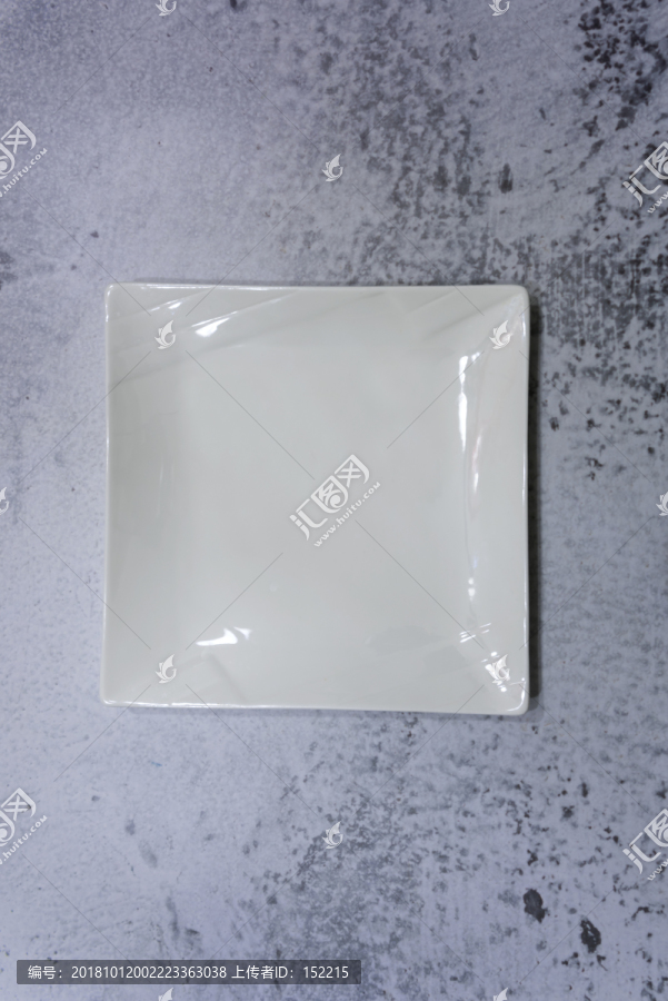 方形白色餐盘
