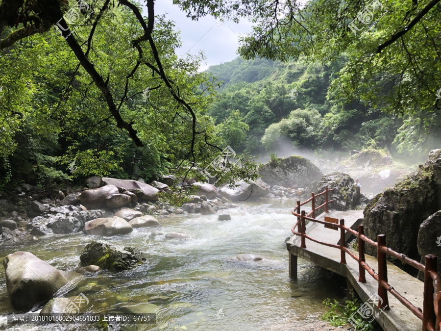 溪流瀑布山水秦岭黄柏源