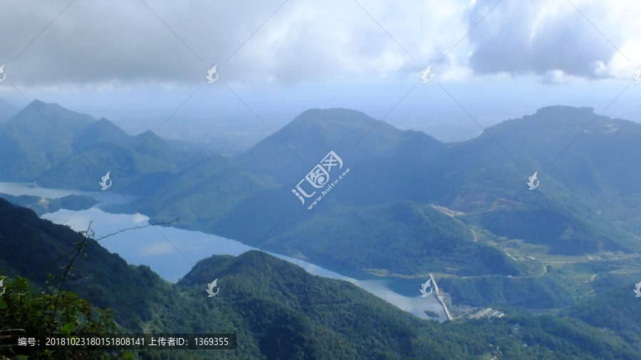 高山湖泊