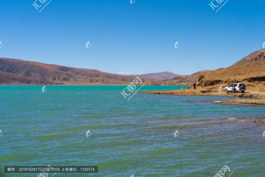 西藏拉孜县的一个双色湖029