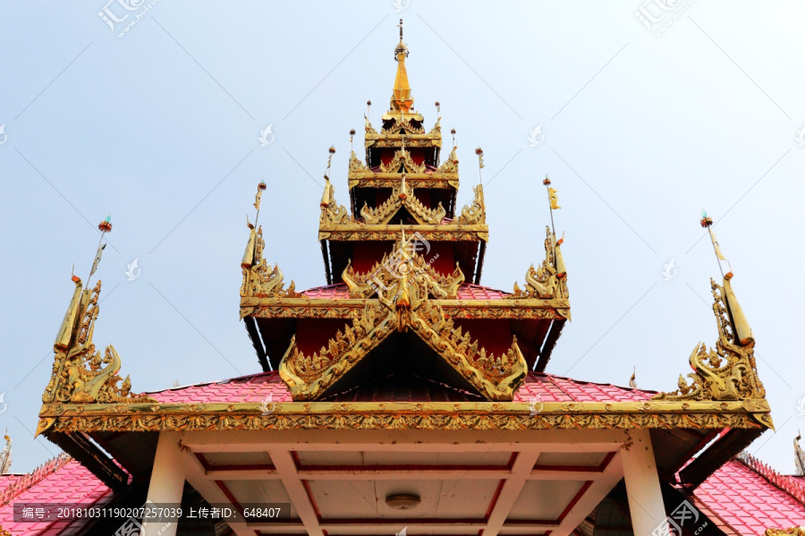 泰国皇家寺庙屋顶