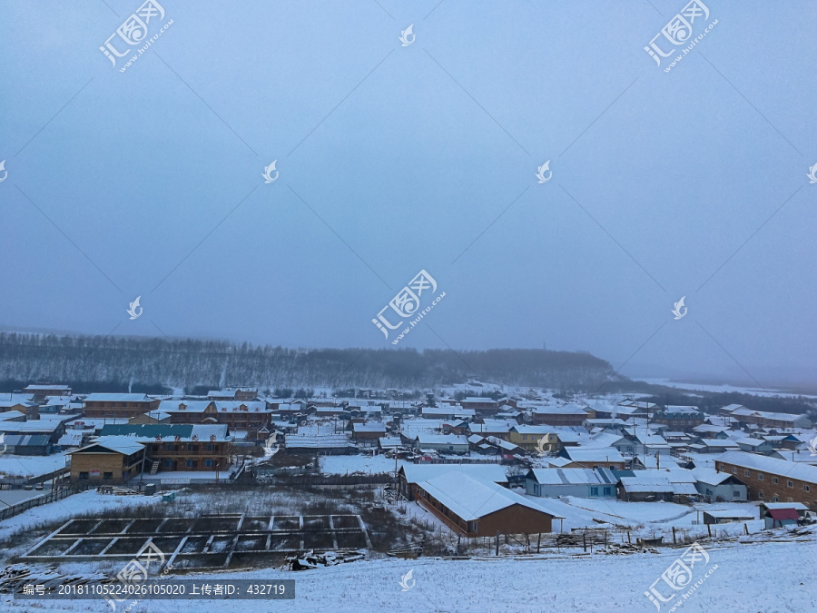 冬季乡村清晨