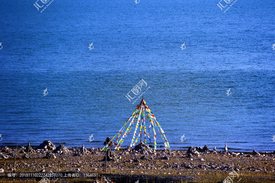 青海湖玛尼石经幡