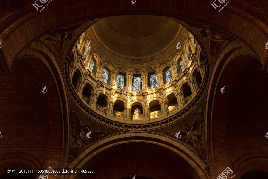 法国巴黎教堂内景