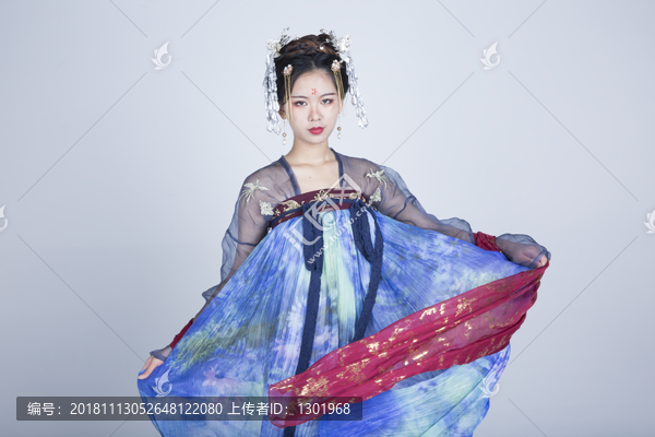 传统古装汉服美女图片大全