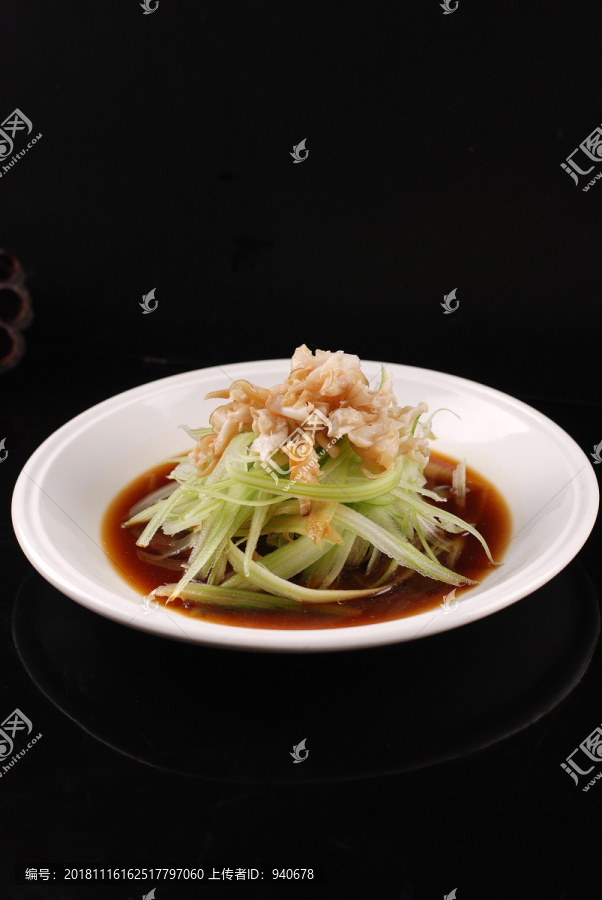 撈拌西芹哈肉