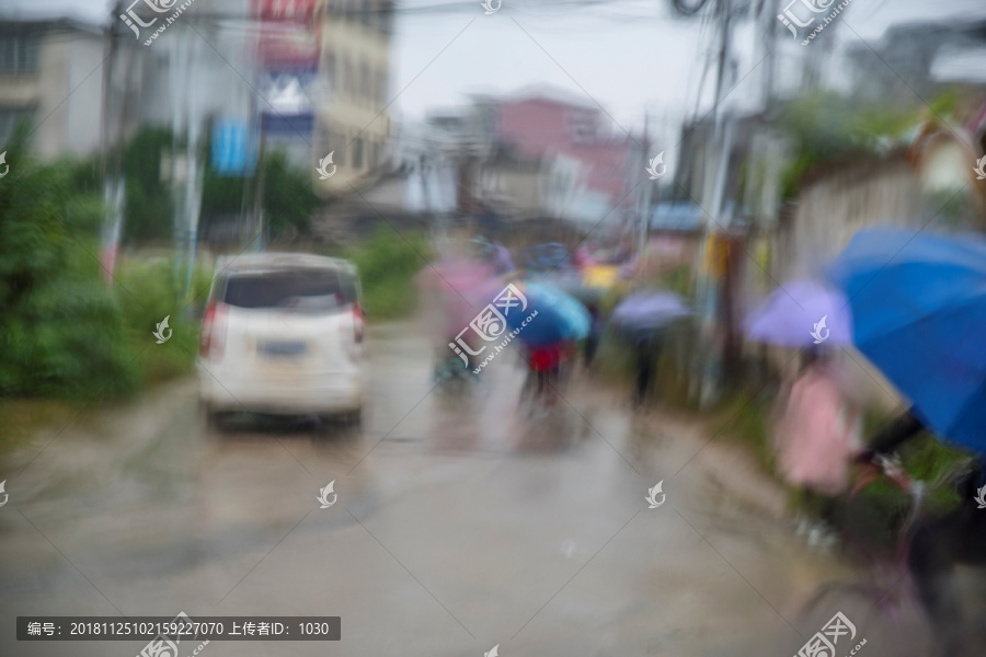 乡村雨季