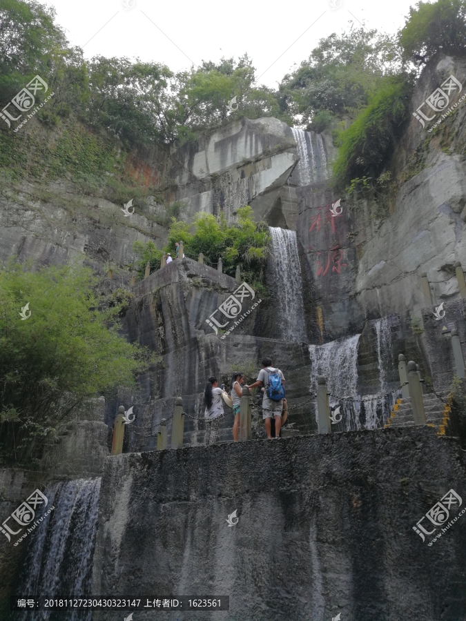 大佛寺景区,滴水穿石