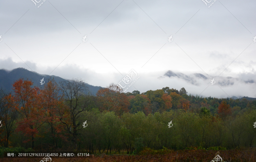 水墨山