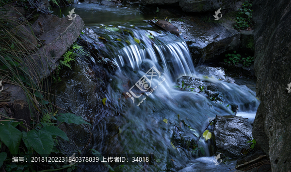 山间小溪