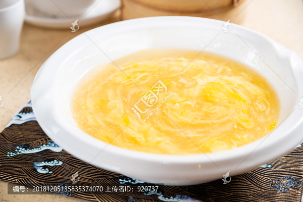鸡蛋玉米粥