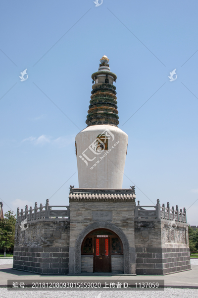 大同法华寺覆钵式琉璃喇嘛塔