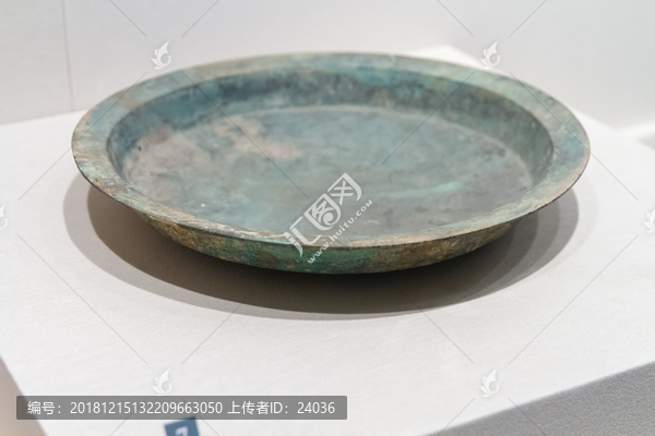 山东博物馆展品西汉青铜盘