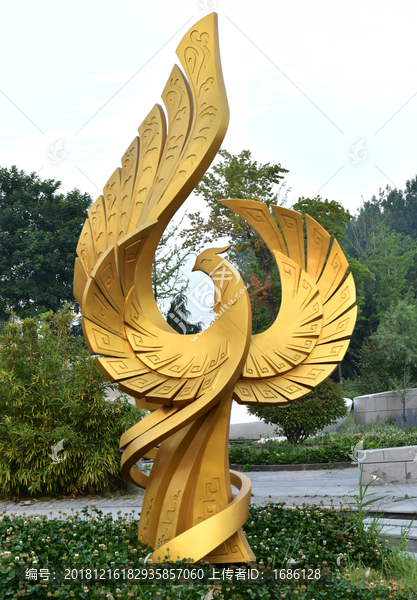 金色凤凰雕塑