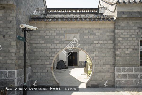 中式建筑圆形门