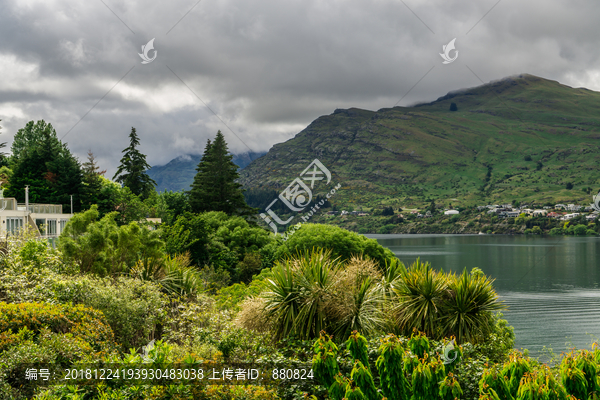 高山湖泊