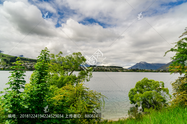 高山湖泊