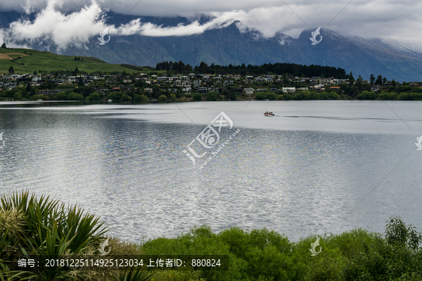 高山湖泊