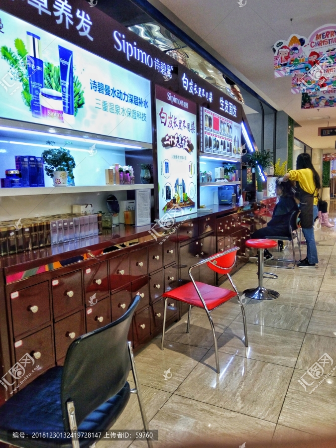 美妆店柜台