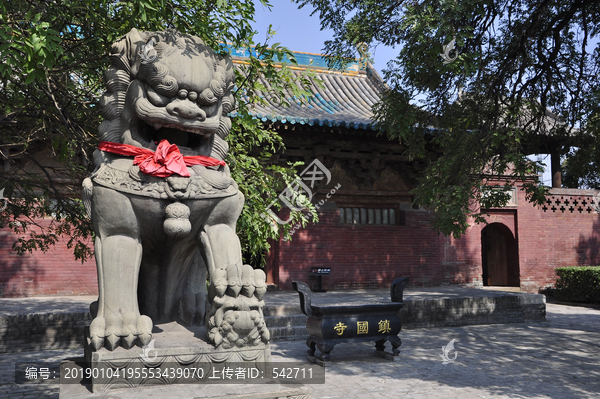 平遥镇国寺元代山门