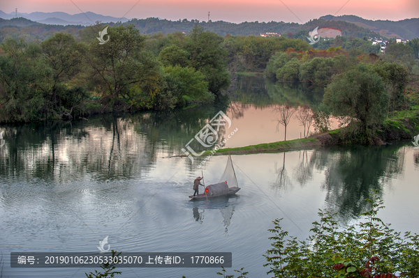 婺源月亮湾