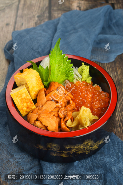 海鲜丼饭