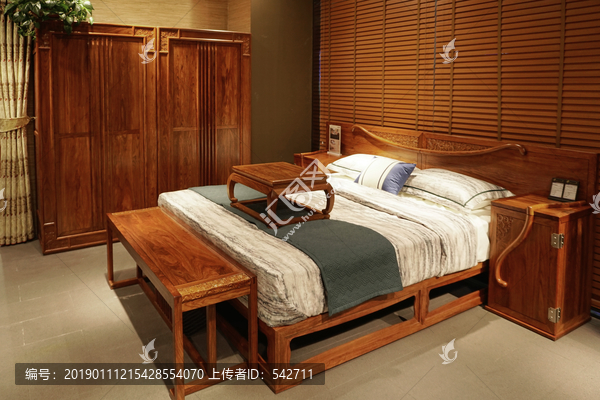 中式卧房套装家具
