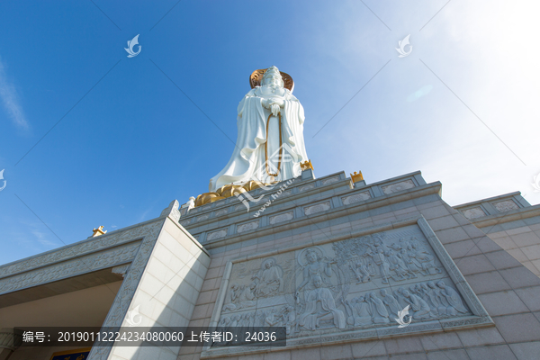 海南三亚南山寺108米海上观音