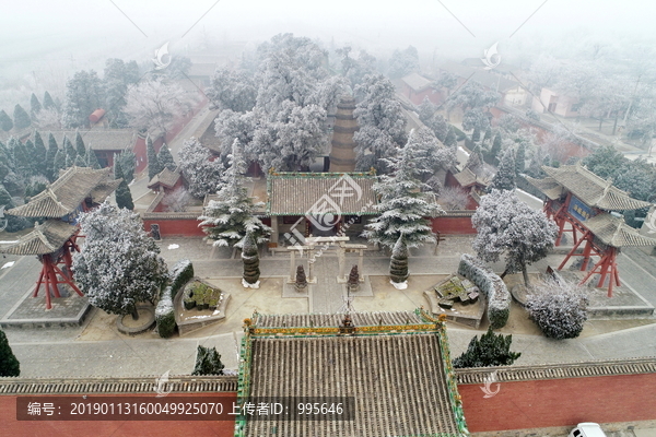 无人机航拍关帝庙雪景