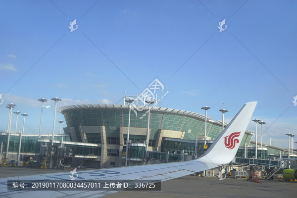 韩国仁川机场航站楼之外景