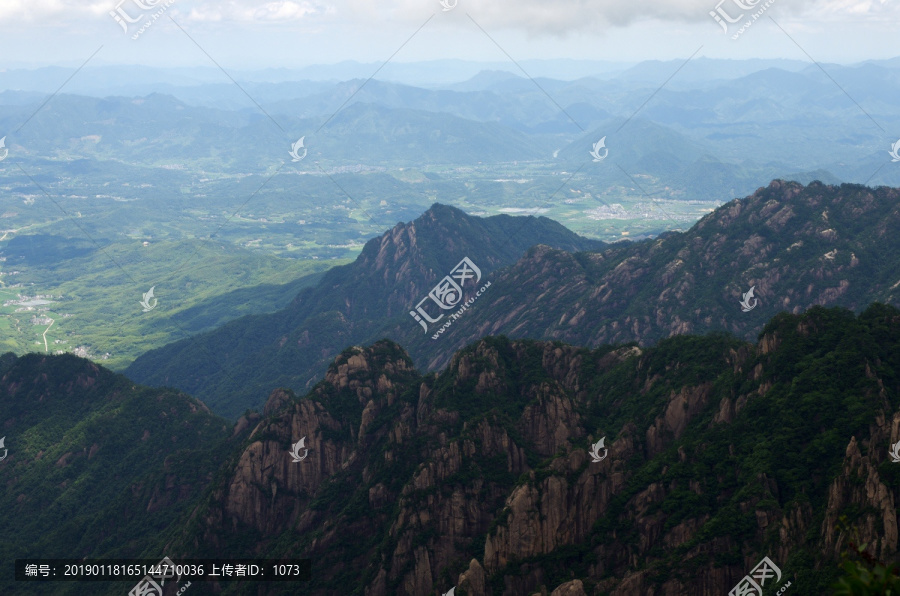 远山青山群山