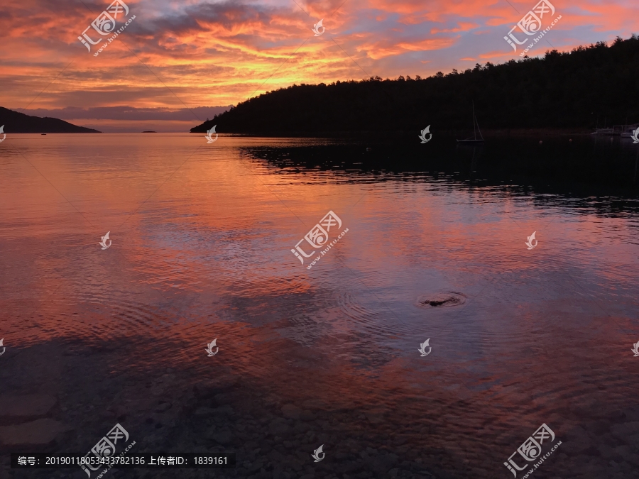 土耳其博德鲁姆爱琴海海边朝霞