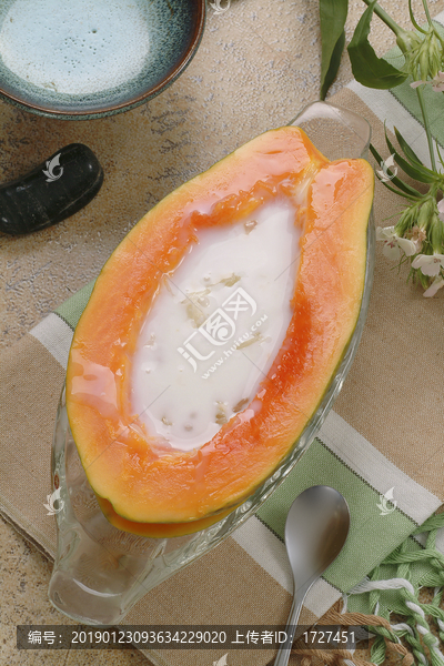 木瓜椰汁炖雪蛤