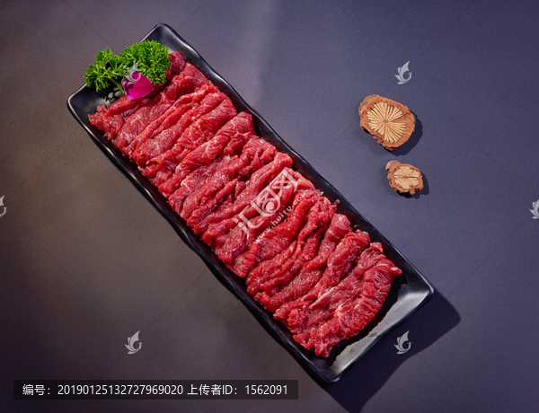 鲜牛肉摆盘图片