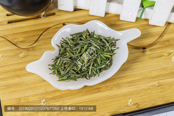 雀舌新茶