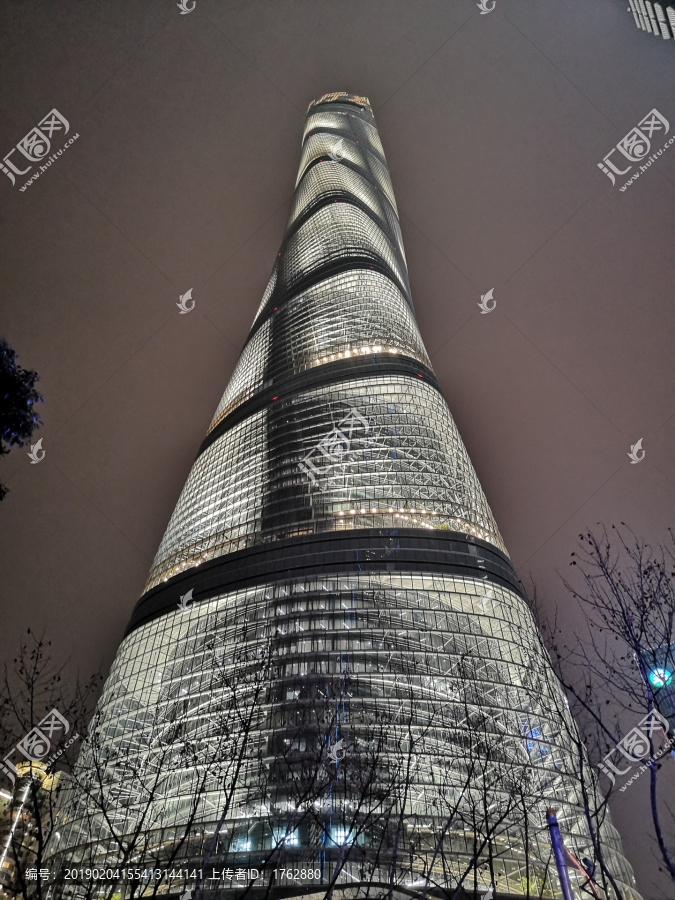 上海中心夜景仰拍