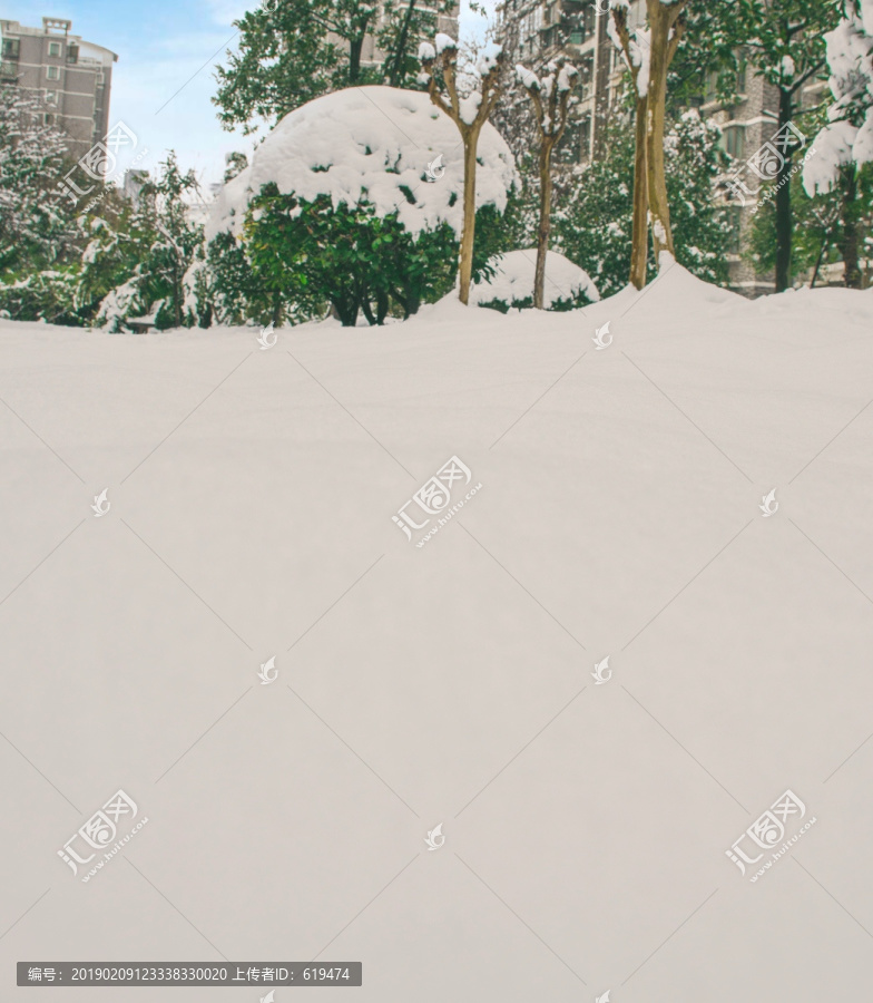 小区雪景