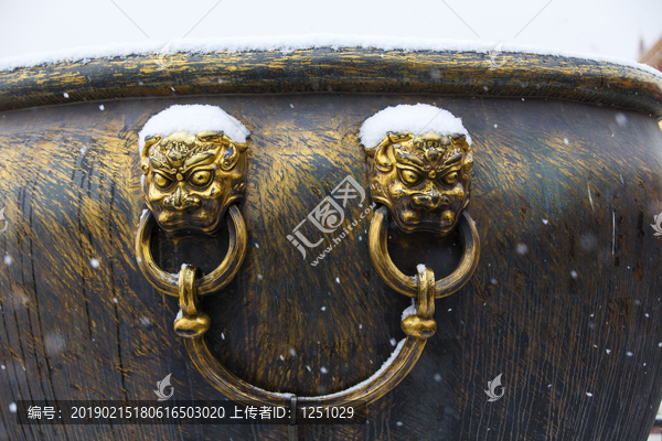 故宫铜缸