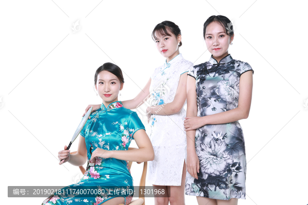 穿旗袍的美女?dāng)z影圖片