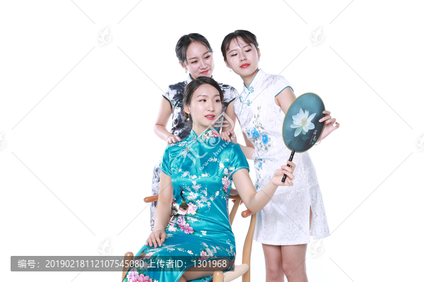 穿旗袍的美女素材圖片